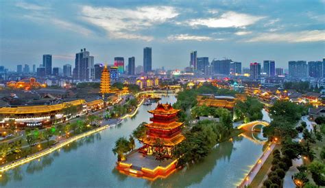 Le Grand Canal de Huai'an, Vestige Historique Impérial et Joyau Aqueous !